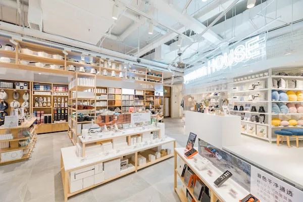 线下实体店，实体商业的魅力展现