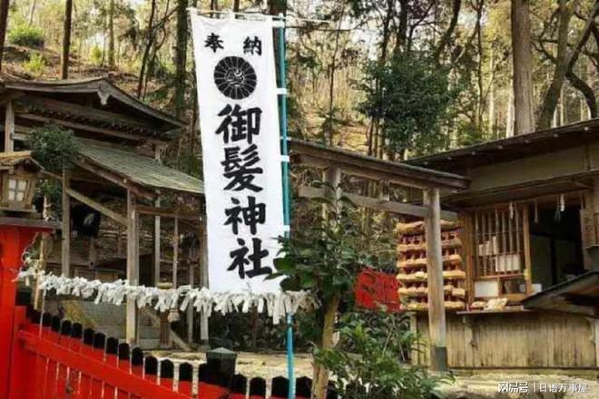 神社入口的标志性建筑，神社牌坊的称呼及其深远意义